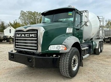 Commercial vehicle financed by Fields Commercial Financing